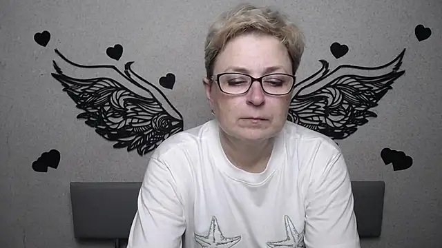 EmiliaGree online show from 05-20-26, 05:10