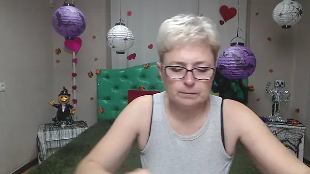 EmiliaGree online show from 11-01-25, 06:24