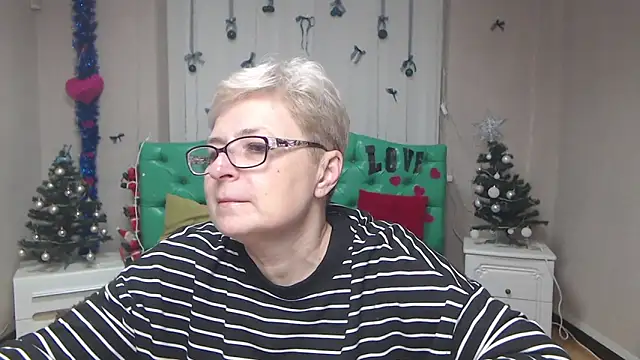 EmiliaGree online show from 01-05-26, 06:11