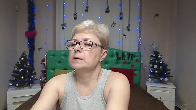 EmiliaGree online show from 01-10-26, 06:03