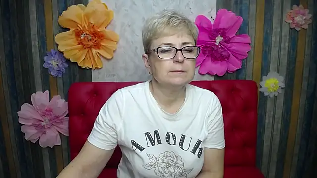 EmiliaGree online show from 04-08-26, 05:14