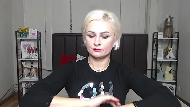 OliviaHorst online show from 11-27-25, 07:20