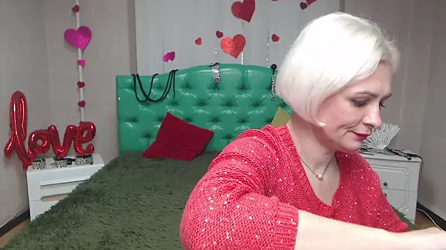 OliviaHorst online show from 11-23-25, 06:29