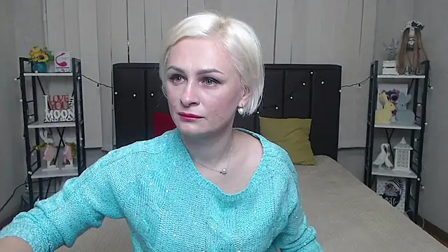 OliviaHorst online show from 10-16-25, 05:27