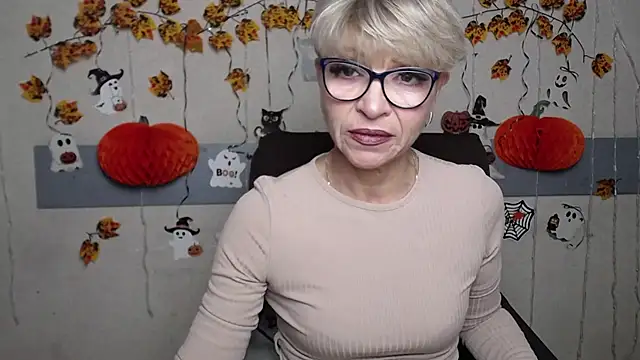 EllaBonito online show from 10-23-25, 05:28