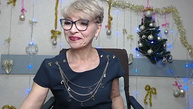 EllaBonito online show from 12-19-25, 06:38