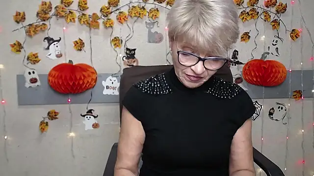 EllaBonito online show from 10-22-25, 05:29