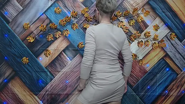 EllaBonito online show from 12-01-25, 06:36