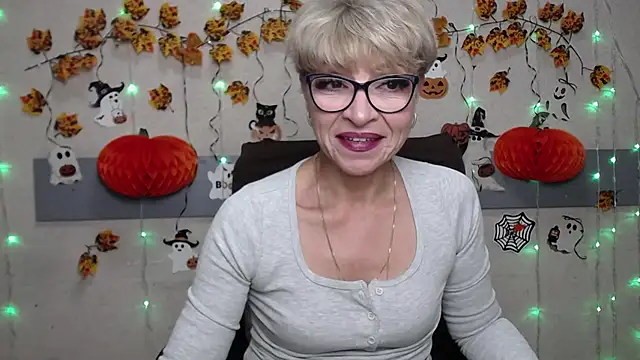 EllaBonito online show from 10-20-25, 05:31