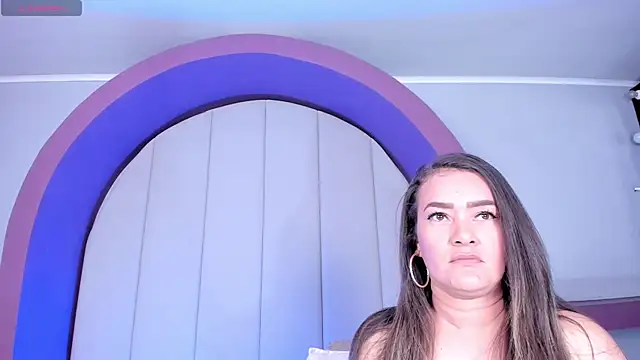 Snapshot of celestelewis chatting on 10-11-25, 07:37 celestelewis online show from 10-11-25, 07:37