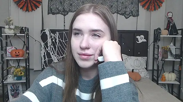 LauraHlot online show from 11-03-25, 06:33