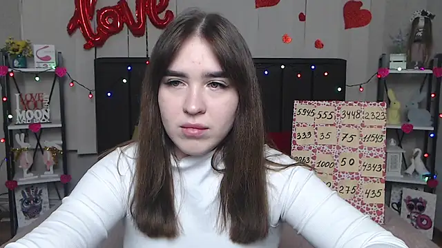 LauraHlot online show from 03-17-25, 09:35