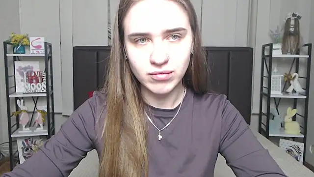 LauraHlot online show from 11-27-25, 06:52