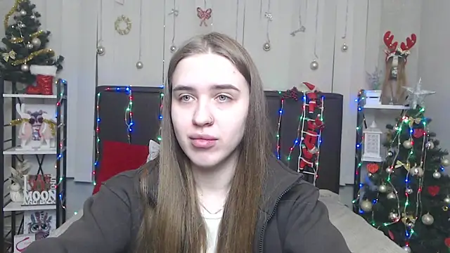 LauraHlot online show from 12-14-25, 08:09