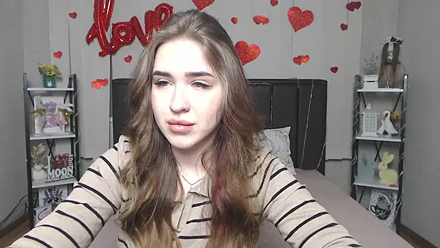 LauraHlot online show from 03-03-26, 06:20