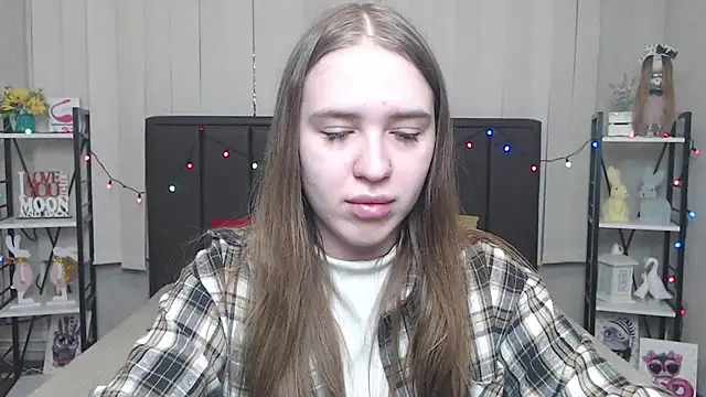 LauraHlot online show from 09-09-25, 05:39