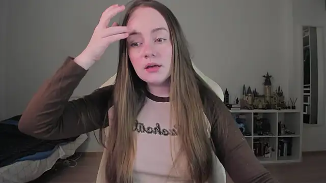 WalkingGirl online show from 02-09-26, 09:24