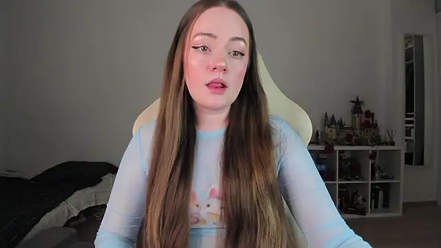 WalkingGirl online show from 02-14-26, 08:09