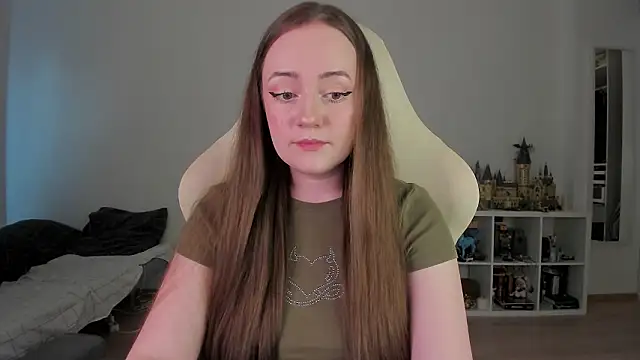 WalkingGirl online show from 03-15-26, 03:30