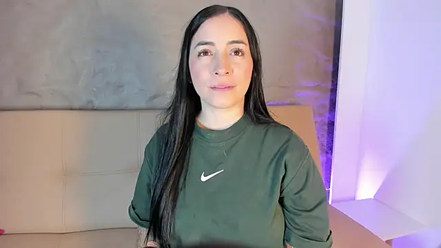 Sofia  rivera online show from 10-13-25, 07:15