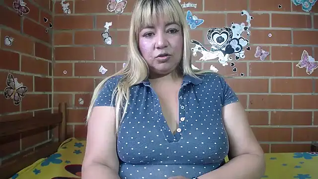 Snapshot of jones-scarlet chatting on 10-22-25, 01:10 jones-scarlet online show from 10-22-25, 01:10