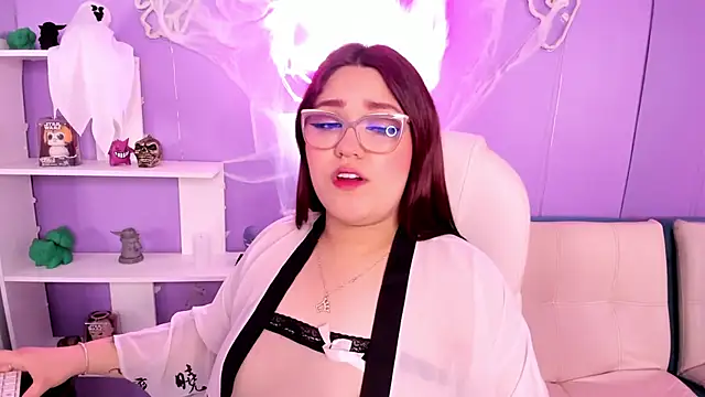 Camiila Osorio online show from 10-20-25, 07:14