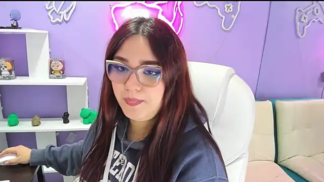 Camiila Osorio online show from 09-17-25, 07:27