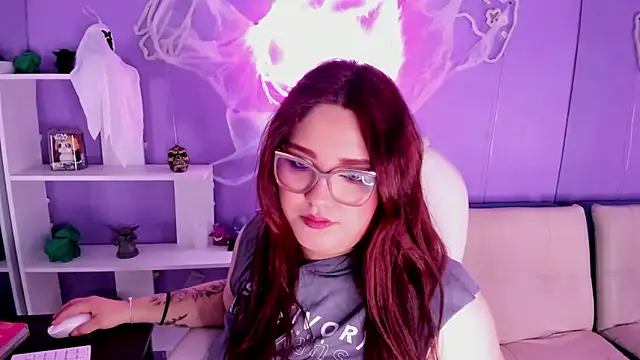 Camiila Osorio online show from 10-13-25, 05:58