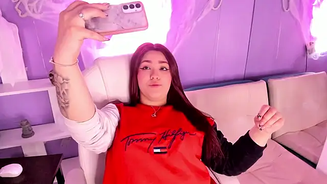 Camiila Osorio online show from 10-16-25, 07:22