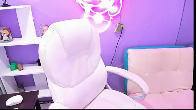 Camiila Osorio online show from 09-12-25, 07:46