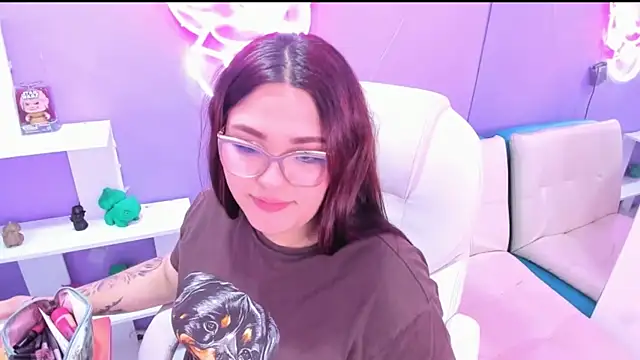 Camiila Osorio online show from 09-18-25, 07:39