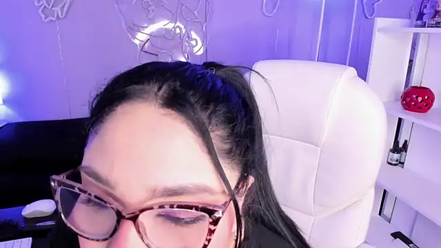 Camiila Osorio online show from 03-16-26, 07:49