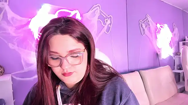 Camiila Osorio online show from 10-30-25, 07:33