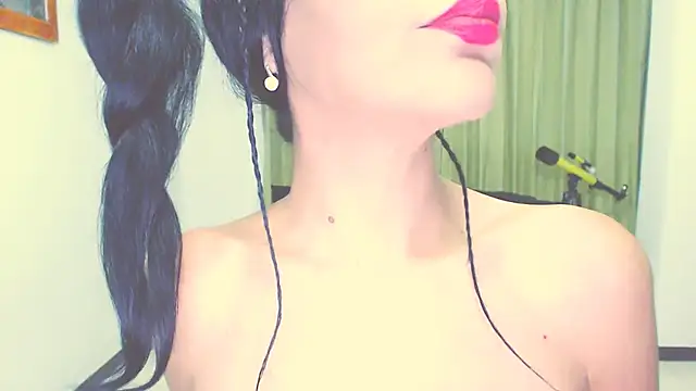 Stephanie520 online show from 10-29-25, 09:30