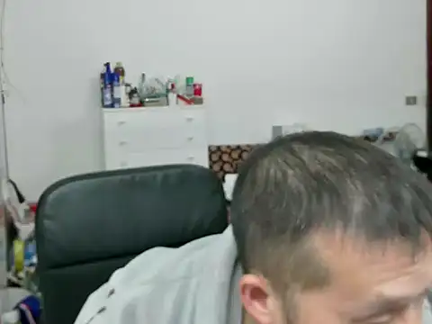 zwc147369 online show from 12-14-25, 07:52