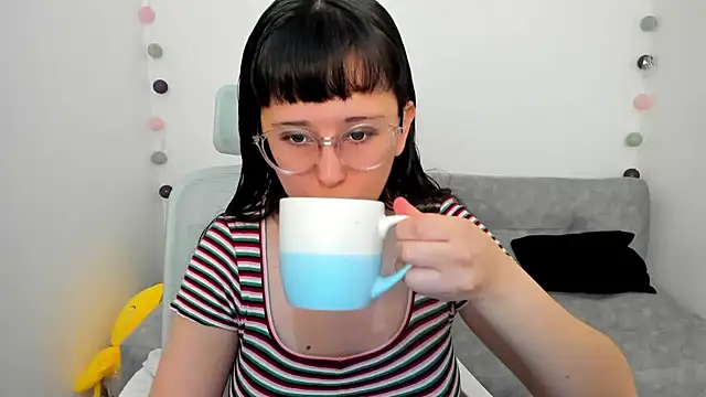 Sofiskies online show from 10-28-25, 12:44