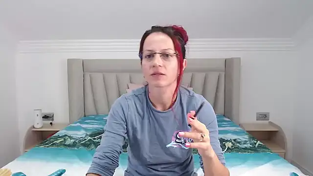 CatWoman0001 online show from 11-14-25, 11:47