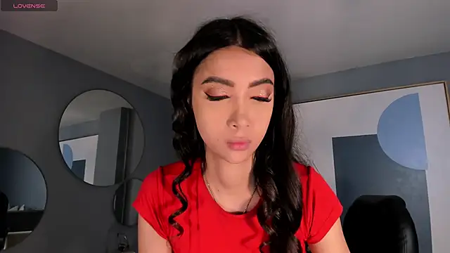 Snapshot of ValeriaVelvet chatting on 05-14-26, 12:02 ValeriaVelvet online show from 05-14-26, 12:02