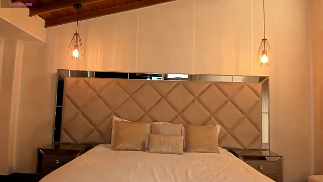 ValeriaVelvet online show from 12-22-25, 12:16