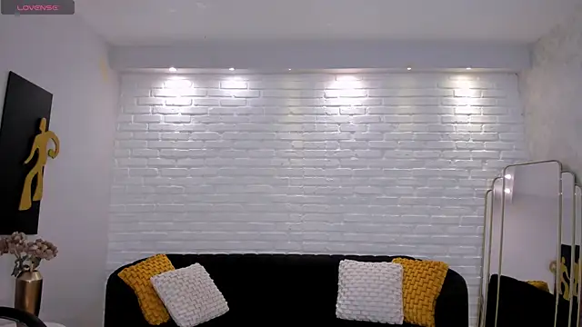 ValeriaVelvet online show from 11-14-25, 12:09