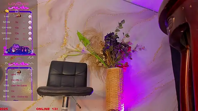 Snapshot of Karla-Ebony chatting on 09-13-25, 01:44 Karla-Ebony online show from 09-13-25, 01:44