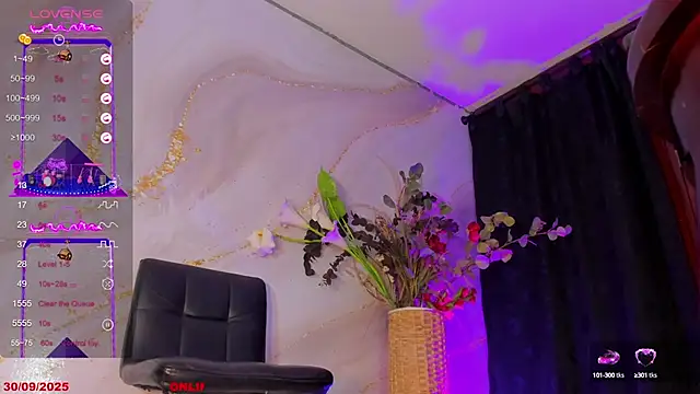 Snapshot of Karla-Ebony chatting on 09-30-25, 02:01 Karla-Ebony online show from 09-30-25, 02:01