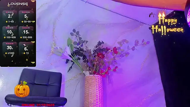 Karla-Ebony online show from 10-31-25, 01:41