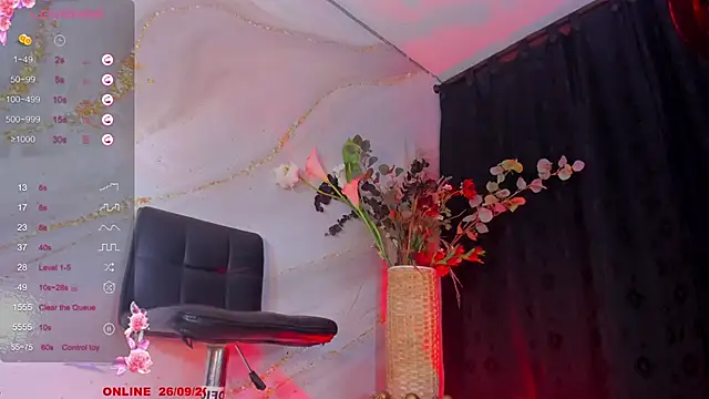 Snapshot of Karla-Ebony chatting on 09-26-25, 01:18 Karla-Ebony online show from 09-26-25, 01:18