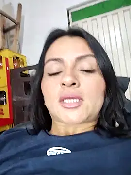 Linda Lars online show from 09-26-25, 03:13