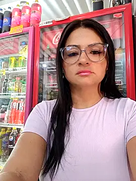 Linda Lars online show from 10-21-25, 02:27