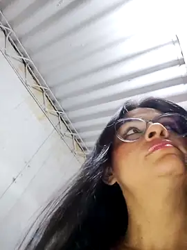 Snapshot of Linda_Lars chatting on 03-10-26, 02:04 Linda Lars online show from 03-10-26, 02:04