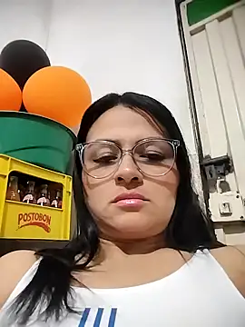 Linda Lars online show from 11-02-25, 03:22