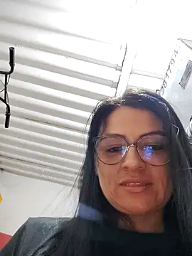 Snapshot of Linda_Lars chatting on 04-14-26, 02:49 Linda Lars online show from 04-14-26, 02:49