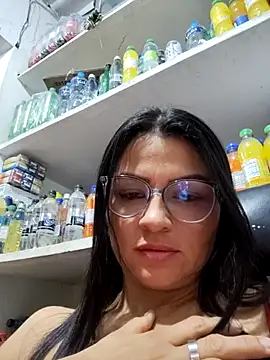 Snapshot of Linda_Lars chatting on 02-12-26, 02:11 Linda Lars online show from 02-12-26, 02:11